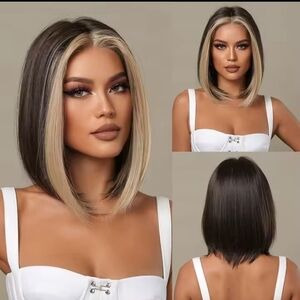 Stylish Black and Blonde Bob Wig